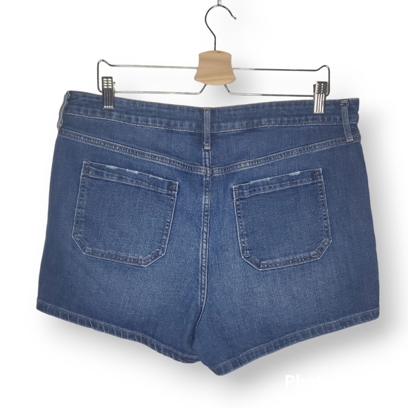 OLD Navy High Waist Medium Wash Denim Shorts Plus Size 16 - Picture 2 of 5